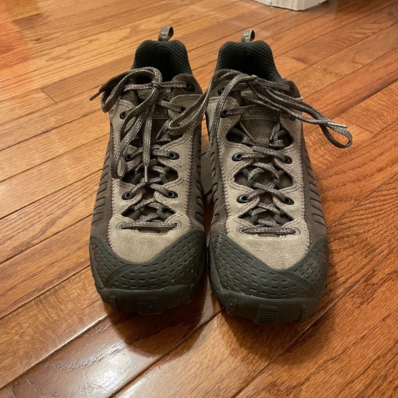 Vasque Juxt Hiking Shoes - Men’s 11 - Picture 3 of 6